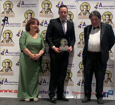 El abogado Pedro Albares recibe el Premio San Ivo 2022 de la Abogaca 