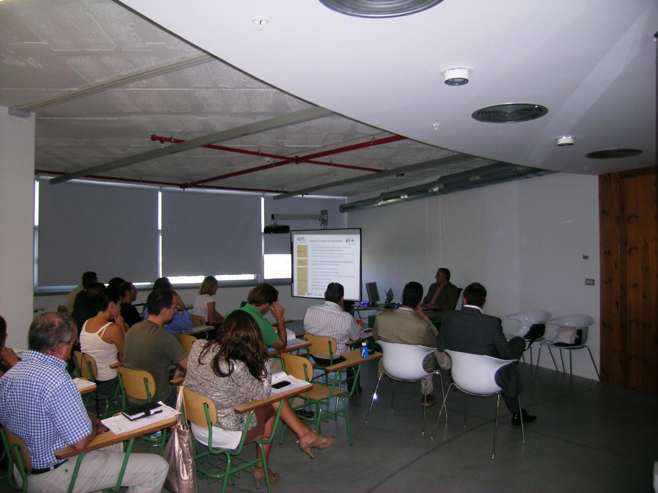 Escuela Emprendedores03