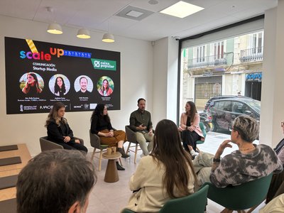 Ana �vila, Periodista. Estefan�a Pastor, Redactora Jefa Valencia Plaza. Pablo Muriedas, CMO  Startupxplore y Teresa Dom�nech, CMO CEEI Valencia