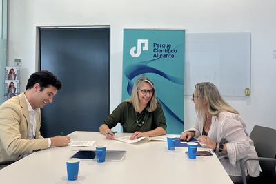 Terciario Avanzado y el Parque Cient�fico de Alicante firman un convenio para impulsar la innovaci�n y la colaboraci�n empresarial