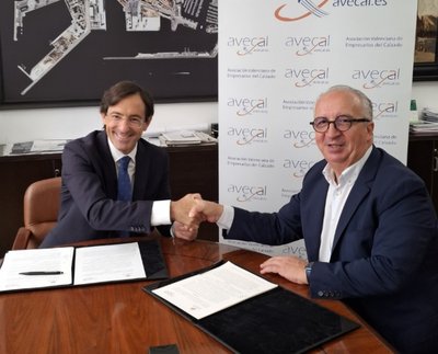 La Autoridad Portuaria y AVECAL unen fuerzas para impulsar la internacionalizaci�n del sector del calzado a trav�s de Alicante
