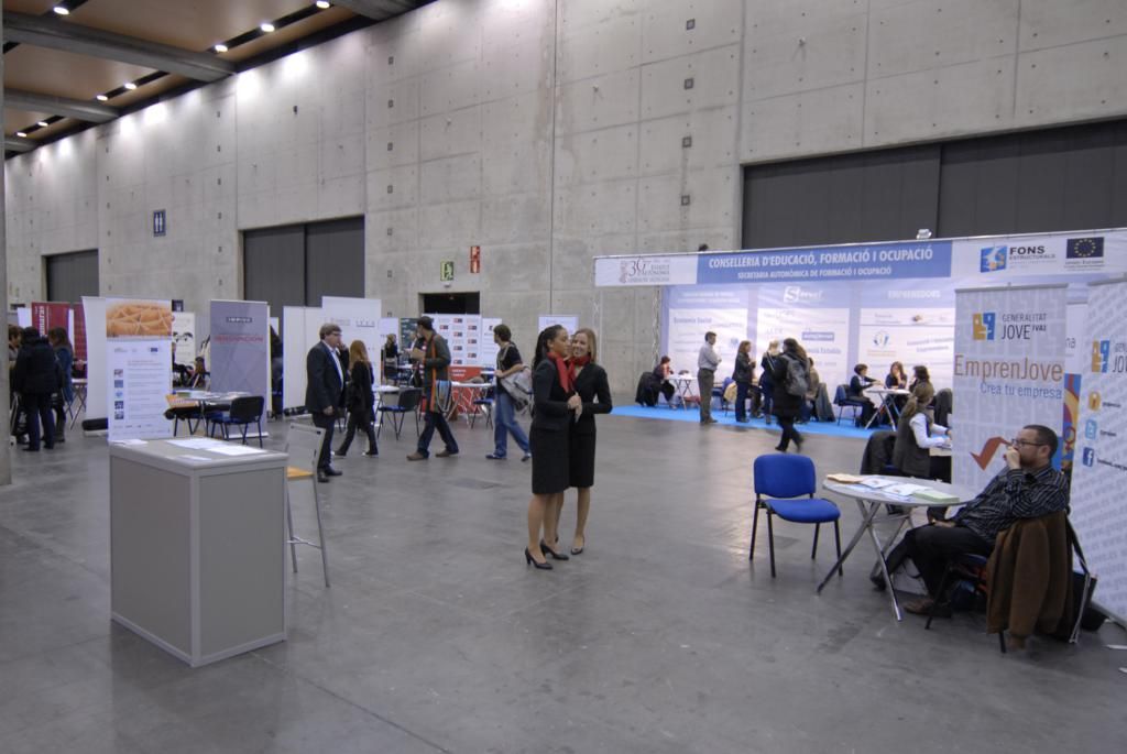 118 DPECV2012 Stands Zona Entidades Informaci�n y Orientaci�n 