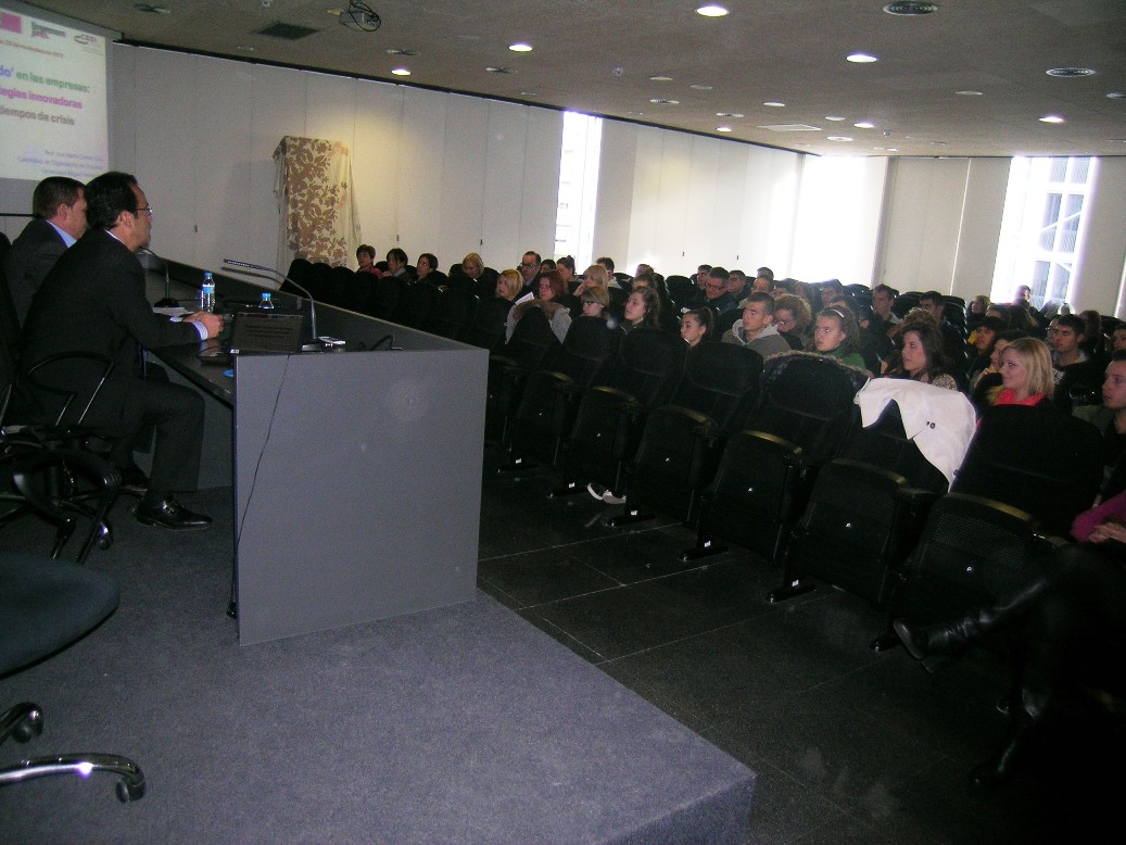 Ikeando en las empresas: "Estrategias para innovar" + Commercial Speech 03
