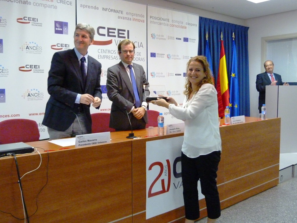 2� accesit