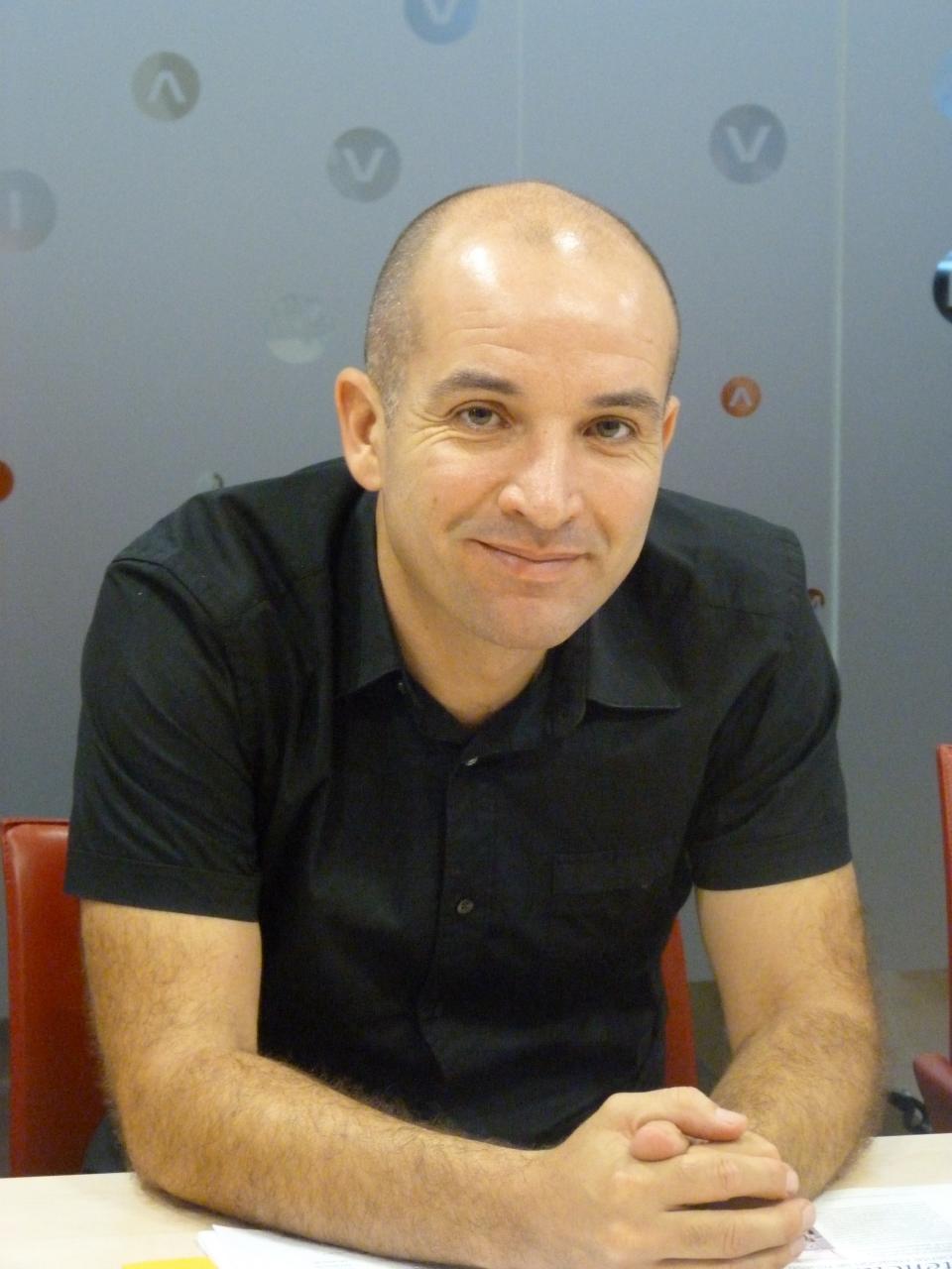 Javier Gonz�lez Cardona 