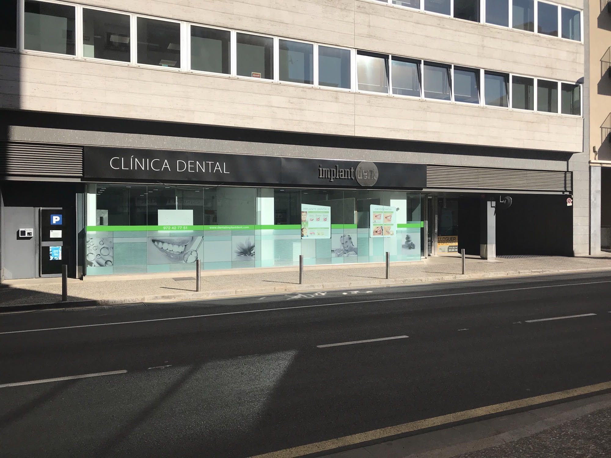 Cl�nica Dental Implantdent Girona Migdia
